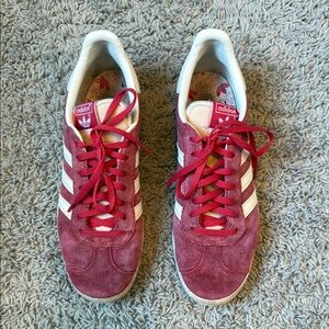 Adidas Women's Red and White Gazelle Sneakers-faded in color